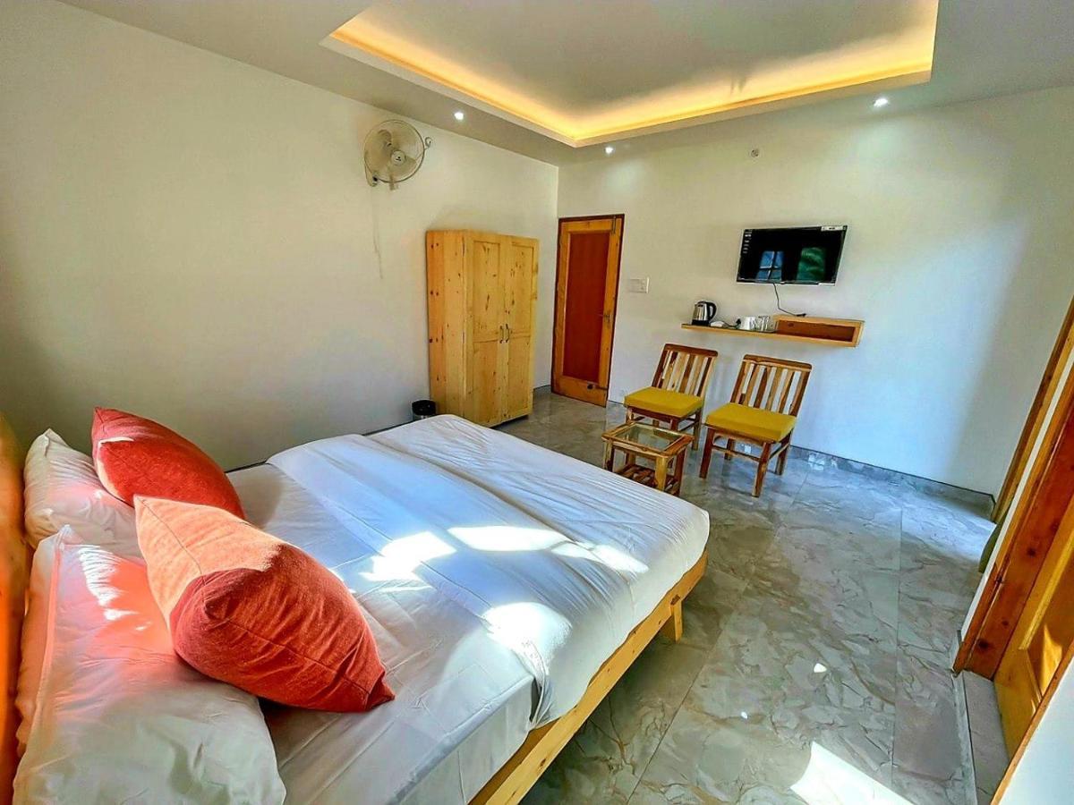 The Wild Yak Otel Mandi Dış mekan fotoğraf