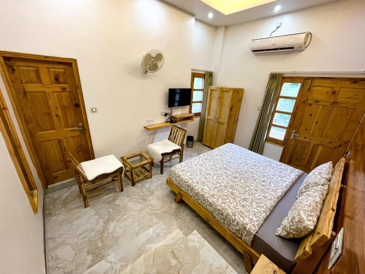 The Wild Yak Otel Mandi Dış mekan fotoğraf