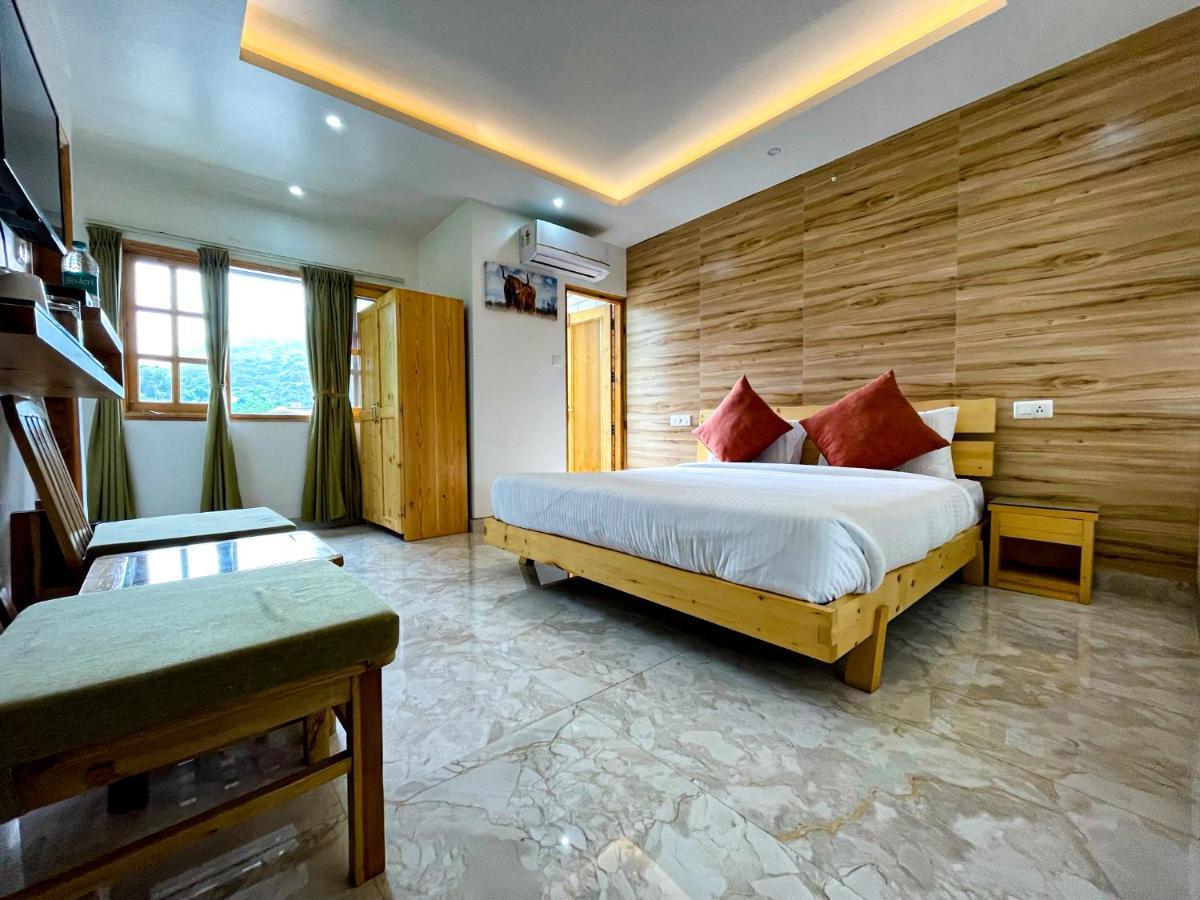 The Wild Yak Otel Mandi Dış mekan fotoğraf